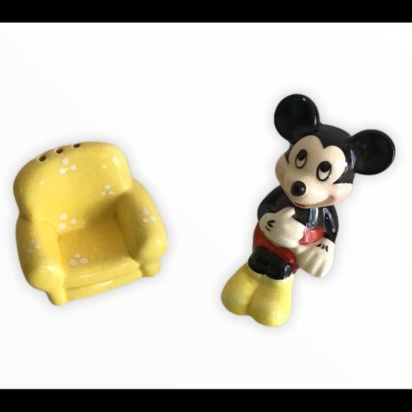Disney Vintage Mickey Mouse Salt & Pepper Shaker - Picture 2 of 5